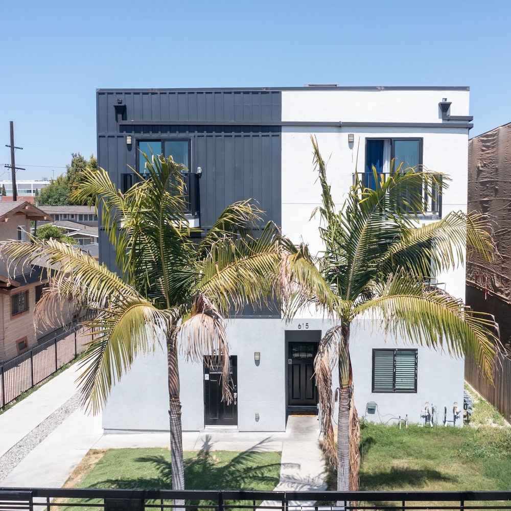 Forty First Place - Boutique Hostel