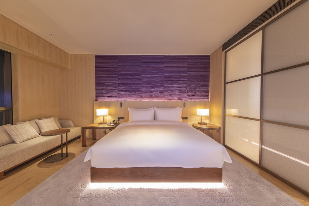 Girdear Hotel