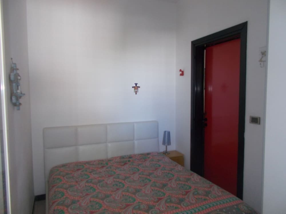 Charming Apartment Near Baia Verde Beach