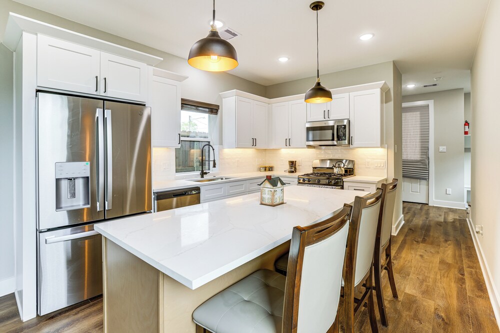 Modern Home w/ Private Yard in Northeast H-town!