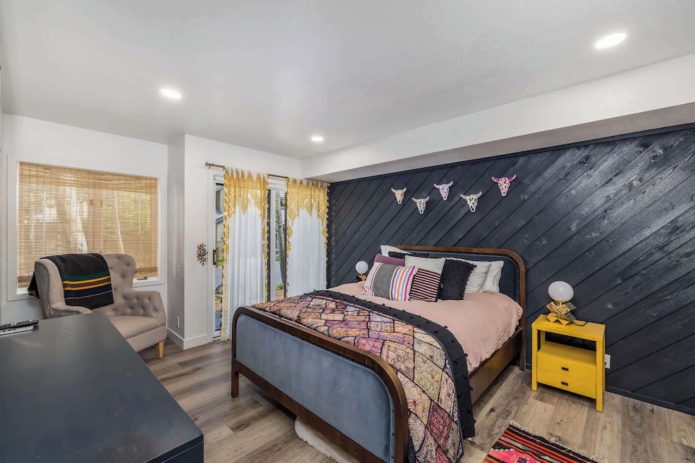 Ridgepoint Retreat Mountain Escape for 8 w/ Resort Amenities