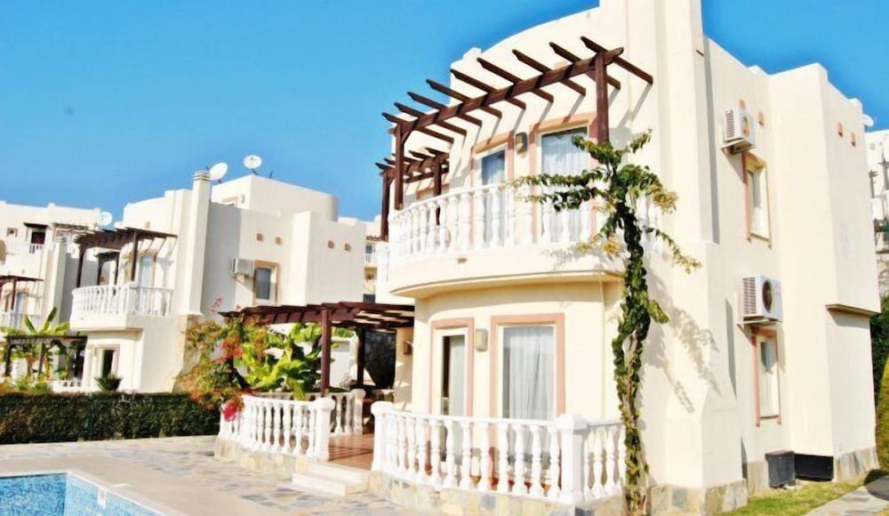 Flamingo Country Club 3 Bedroom Villa