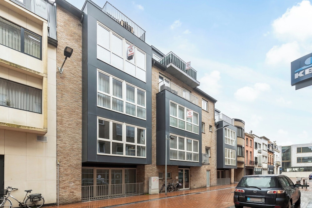 De Koetsier Apartment In Blankenberge