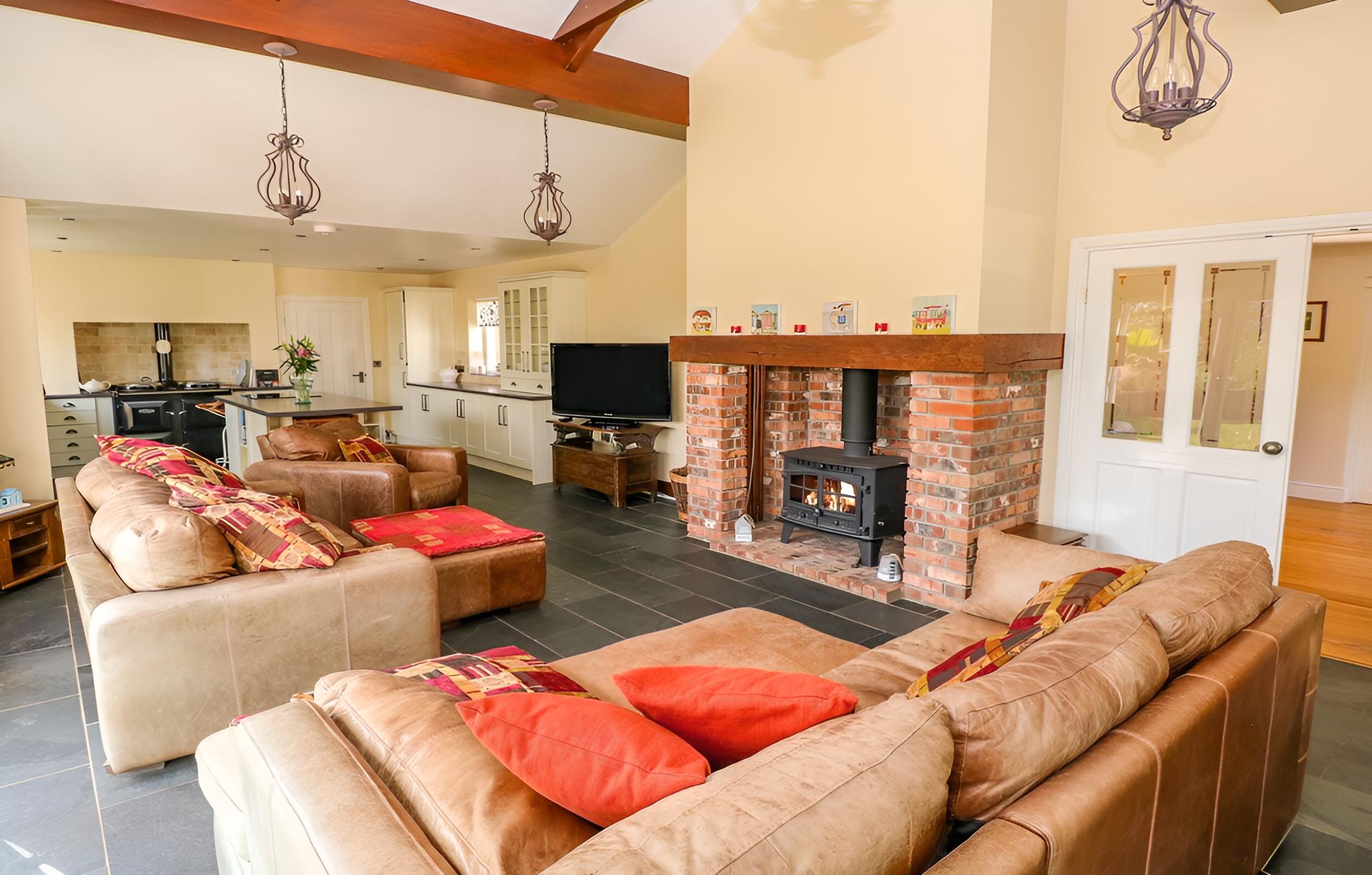 1 Homecroft Bungalows view 2