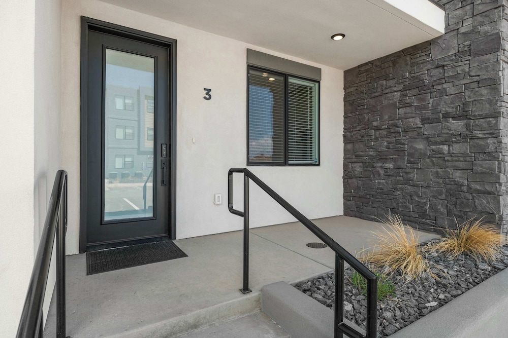 Sunset Ridge - Private Hot Tub Resort Amenities