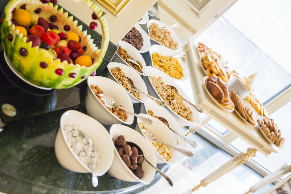 Cassiel Otel - Image 9