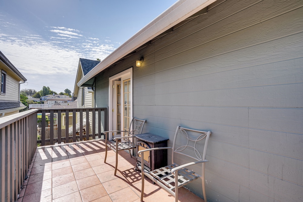 Oakland Group Retreat: Historic Home Near Downtown