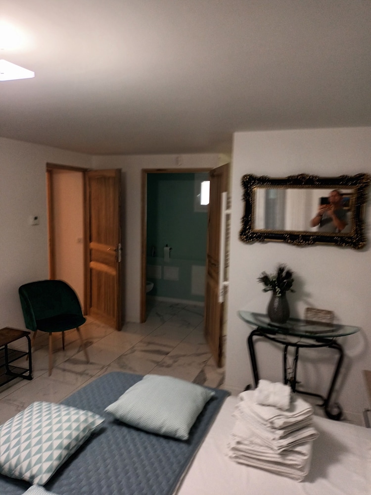 Photo 32
