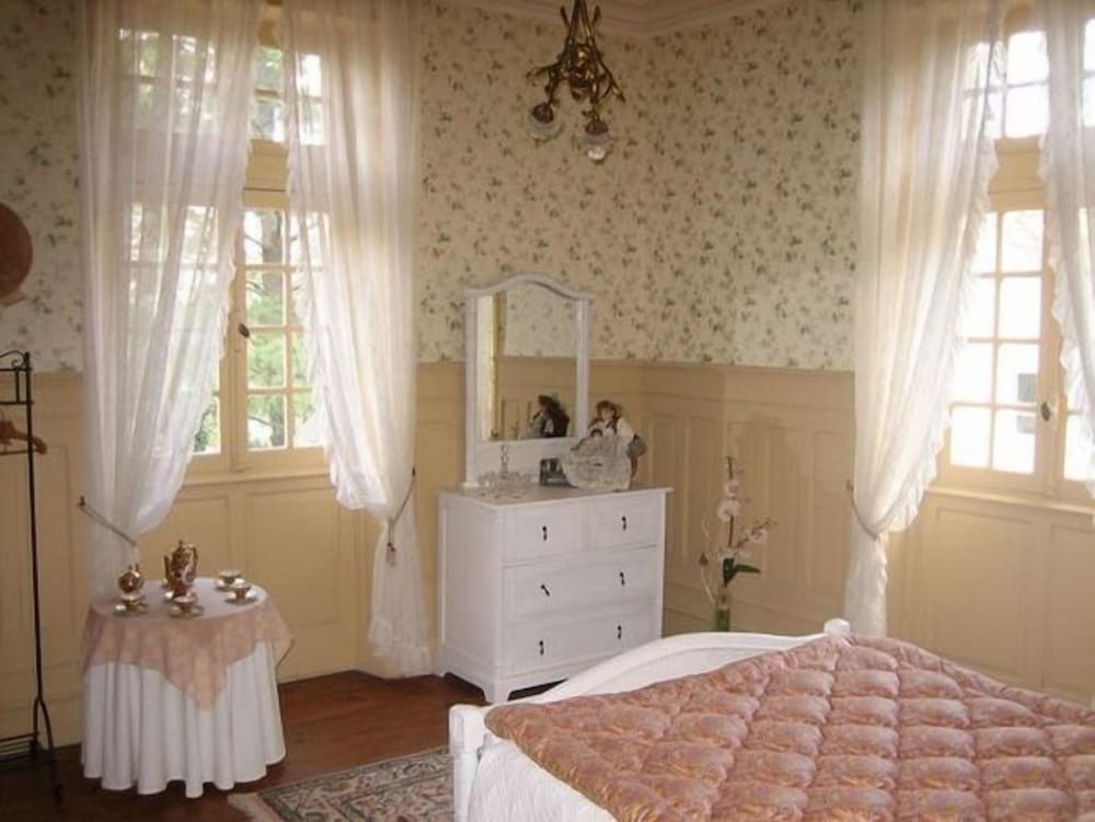 Manoir Ker-Huella view 2