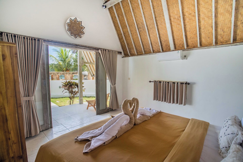 Sunset House Ceningan