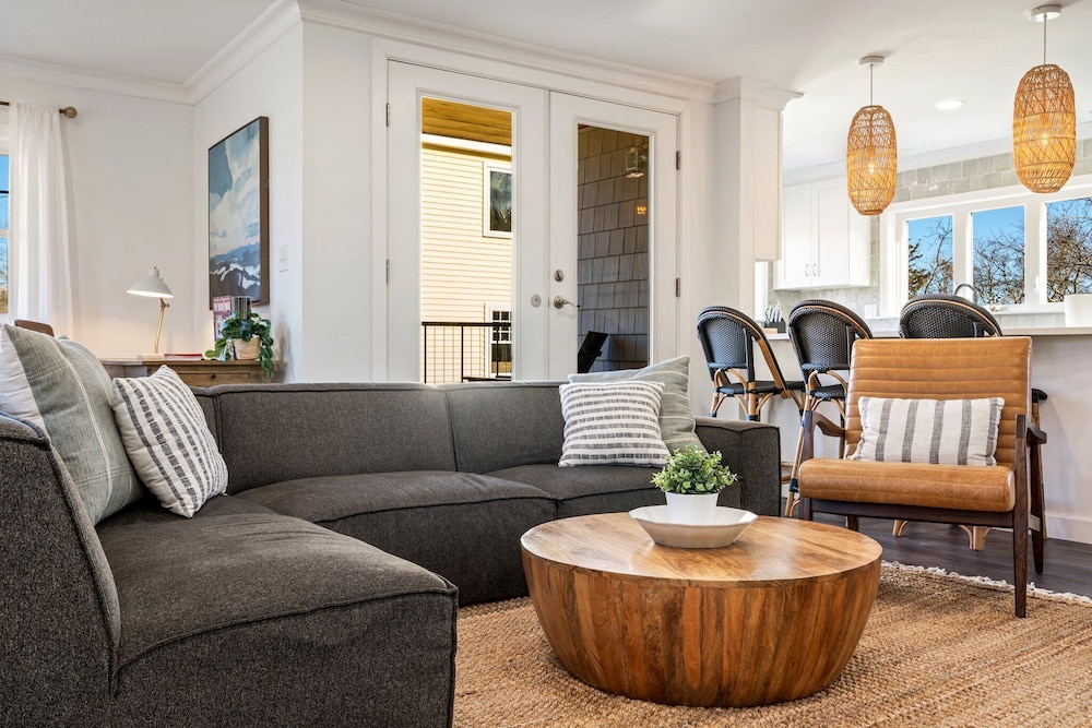 Game Room, Home Gym, 1 Mile to Beach