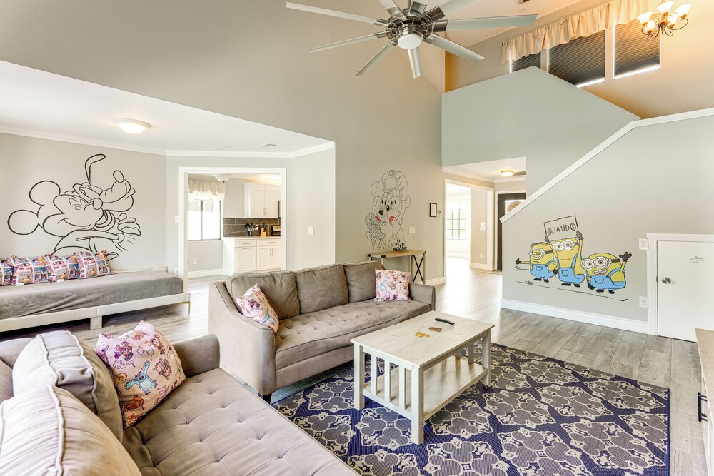 Disney-themed Home: Swim, BBQ & Explore Kissimmee!