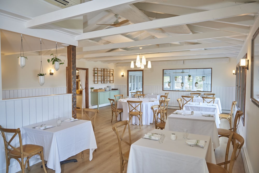 The Hampton Maid