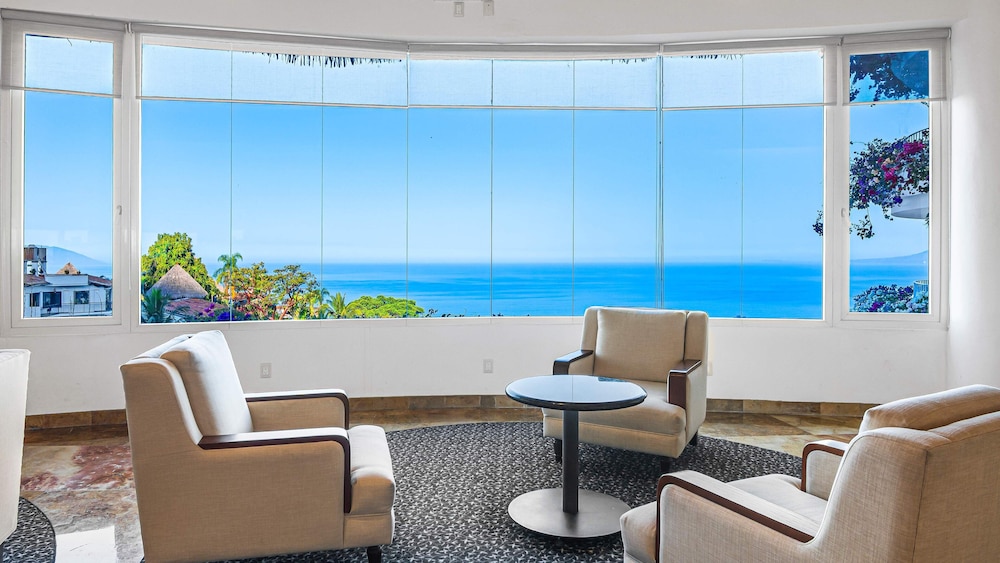 HOLT Grand Miramar Residences