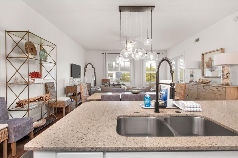 Redfish Village M2321- Changes in Latitude