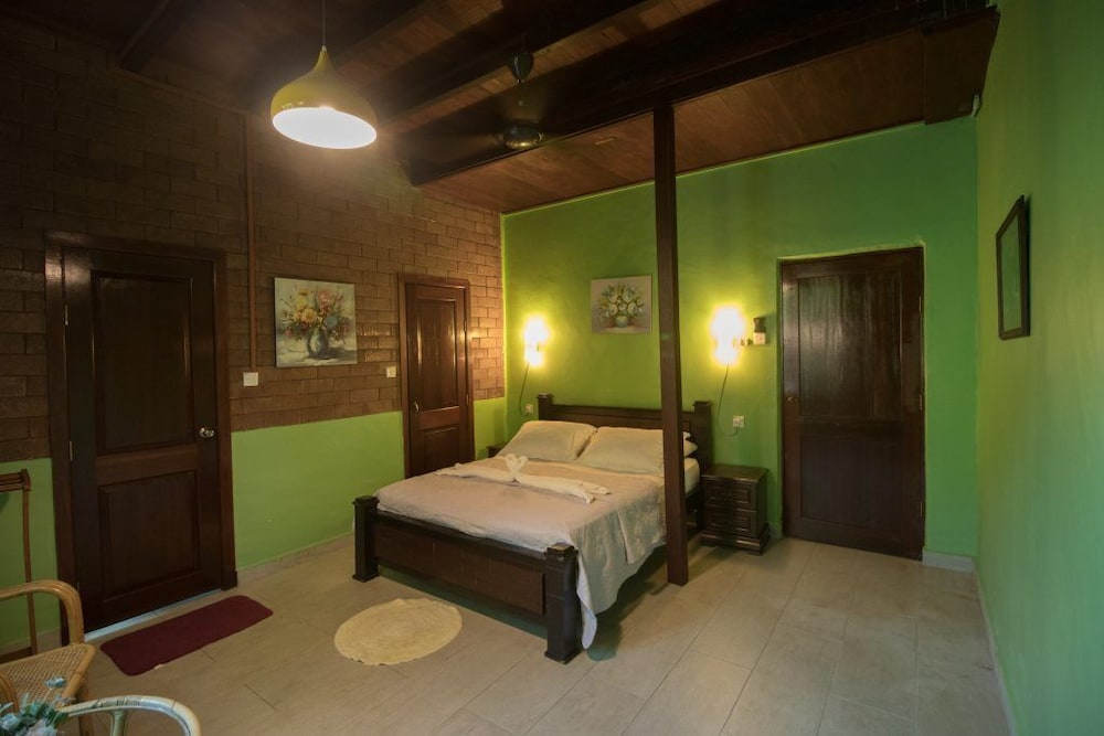 De Serenity - Exclusive Jungle Retreat