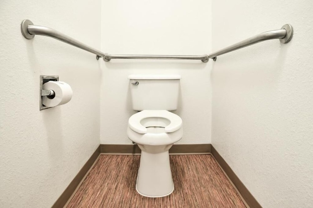 Motel 6 Saint Joseph, MO - Property Image 38