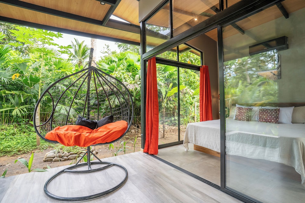 Raya Bungalow