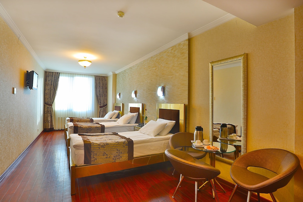 Grand Madrid Otel - Image 16