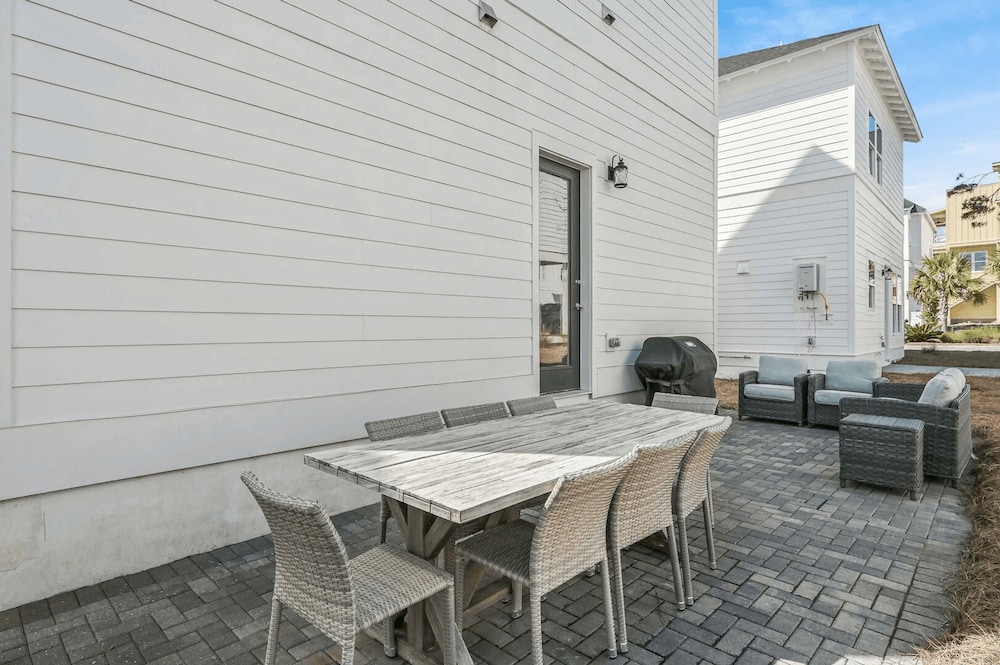 Nacho Beach House by Avantstay Inlet Beach Sleeps 8 Pool
