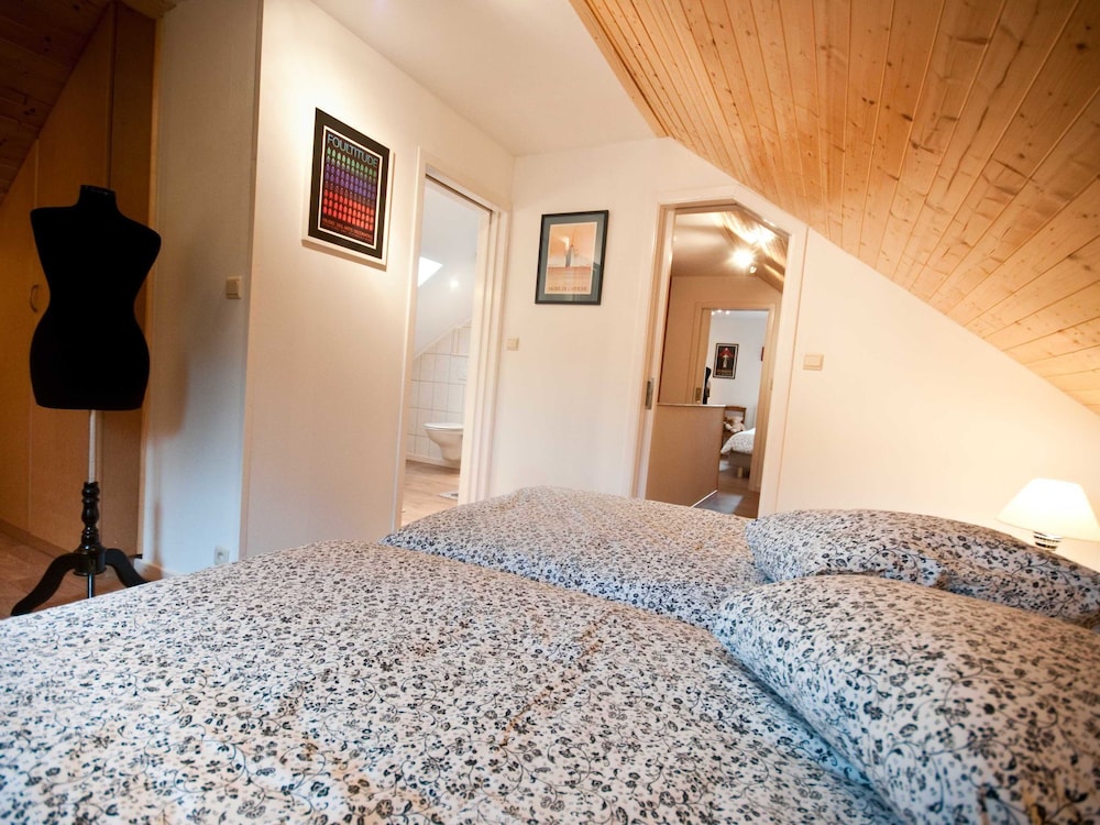 Modern Holiday Home in Stavelot With Fireplace view 3