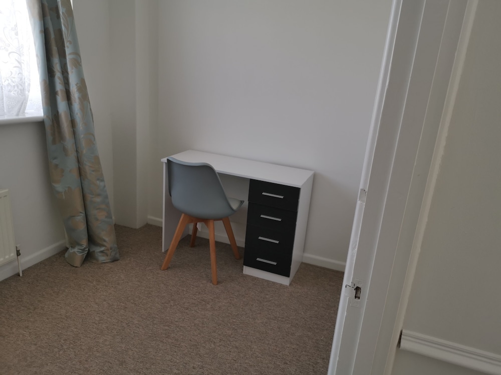 BookedUK - NEW Large duplex apartment 3