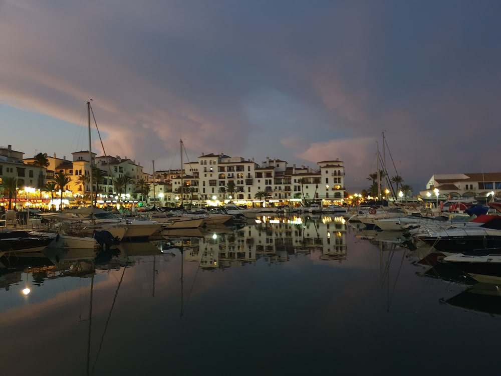 Modern Duquesa 2 Bed,outstanding View of Sea/golf view 3