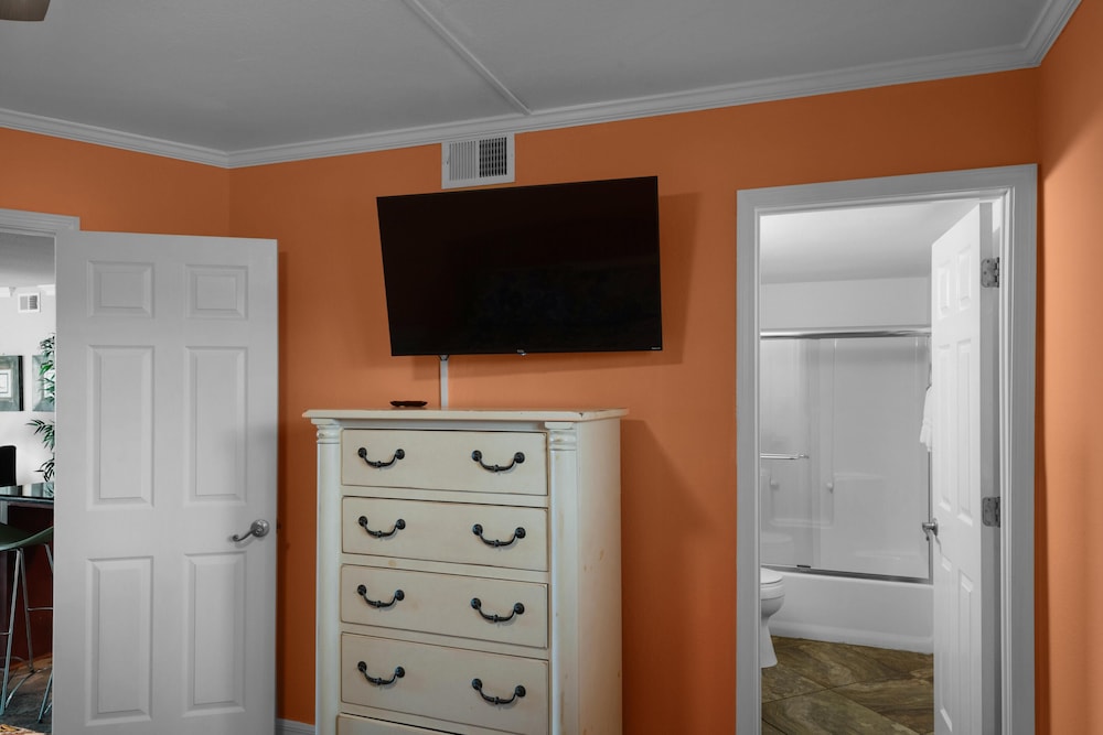 Starboard Village 411