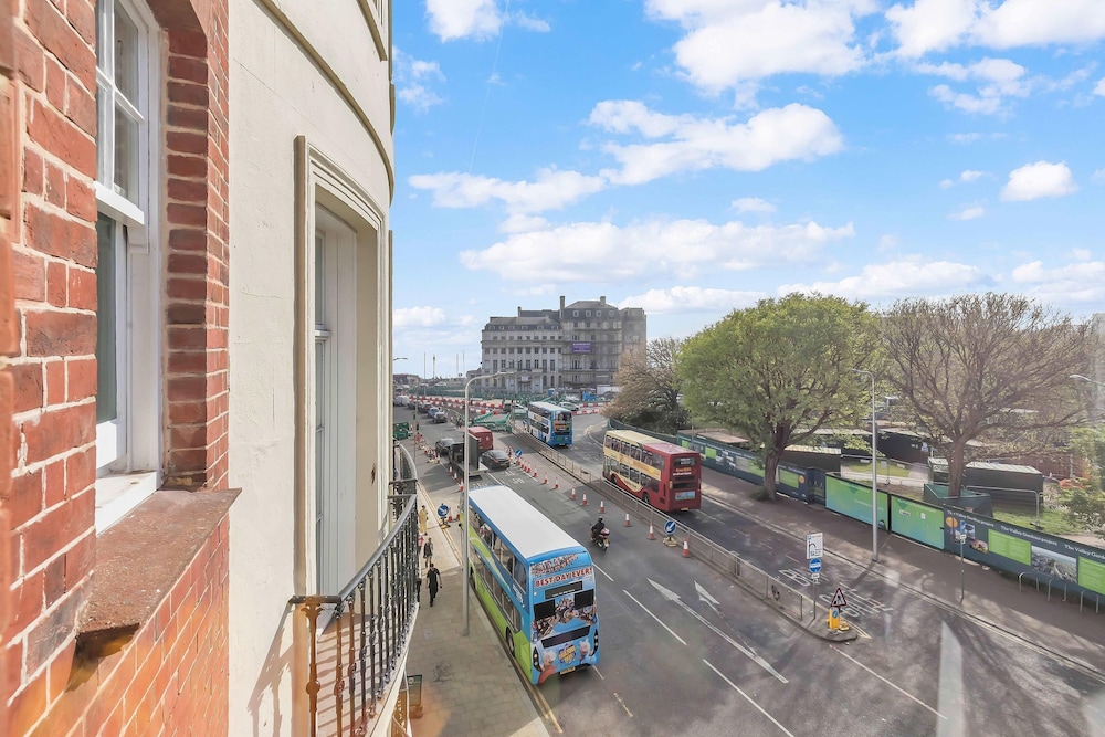 Slice of Brighton With Seaviews By My Getaways