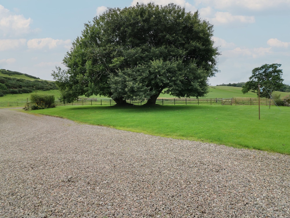 Whitehouse Woodwrae