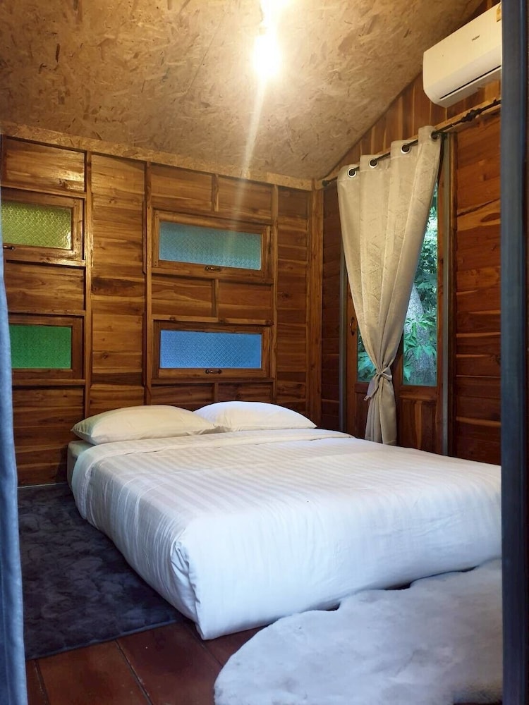 Phawaeng Resort