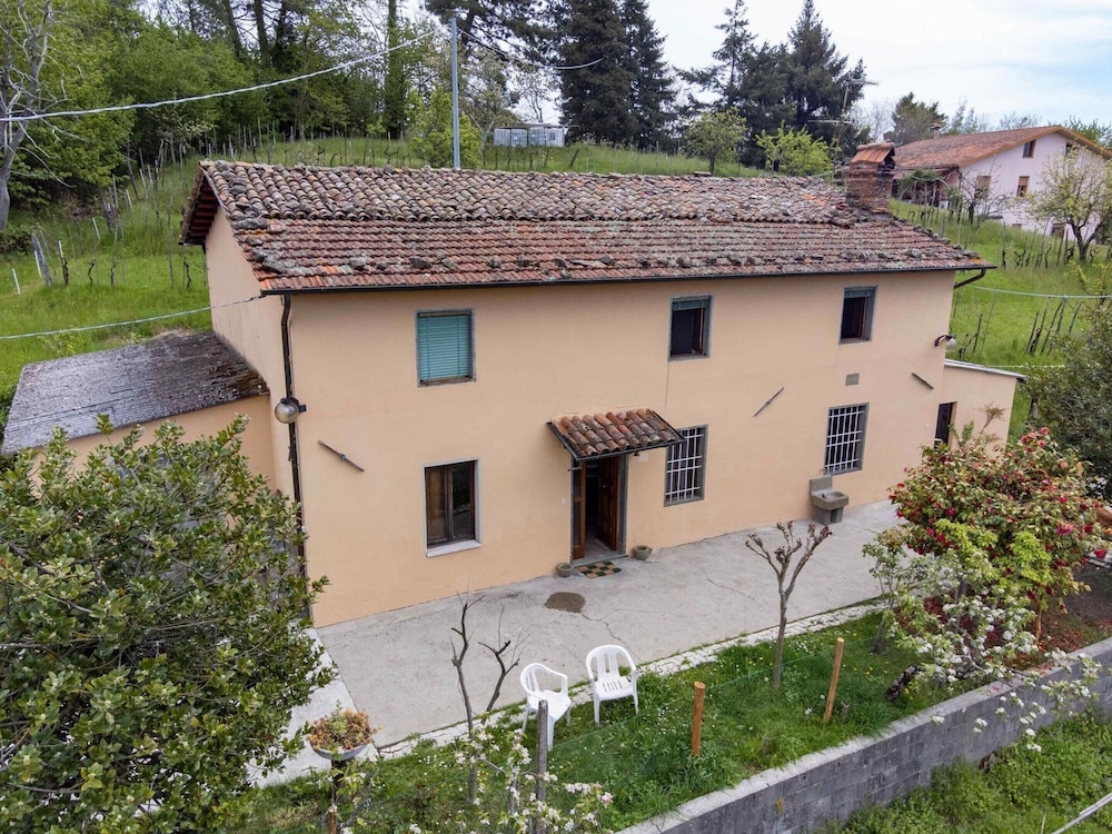 Holiday Home in Tuscany With Scenic Views photo 3