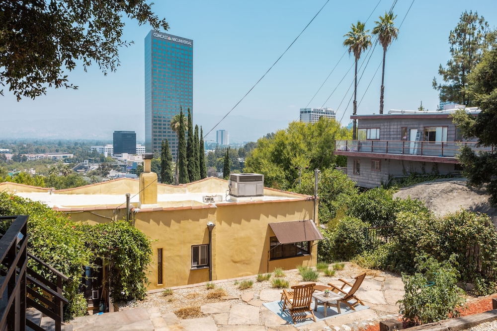 Fredonia by Avantstay Great Views of Studio City