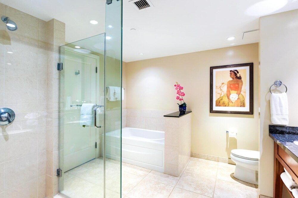 Honua Kai Hokulani 4 Free Rental Cars KBM Resorts Well Appointed, Magnificent Views 4 Units, 5 Bedrooms Ml-1721