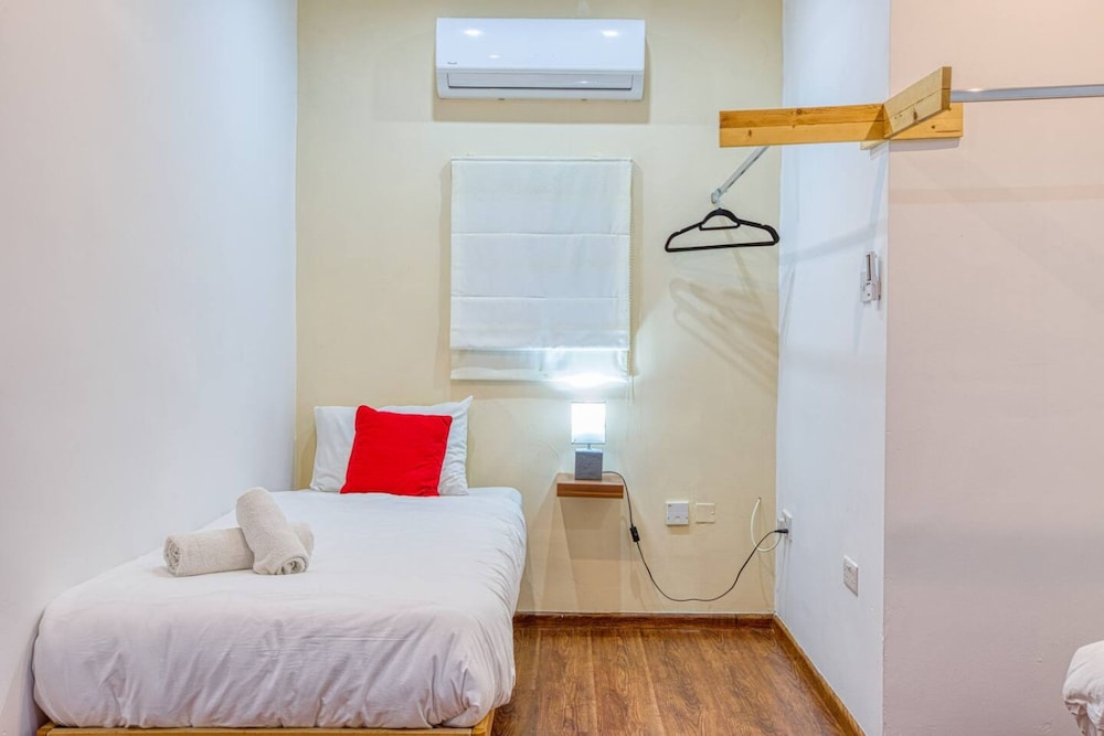 Benny s Seaside Escape Sliema