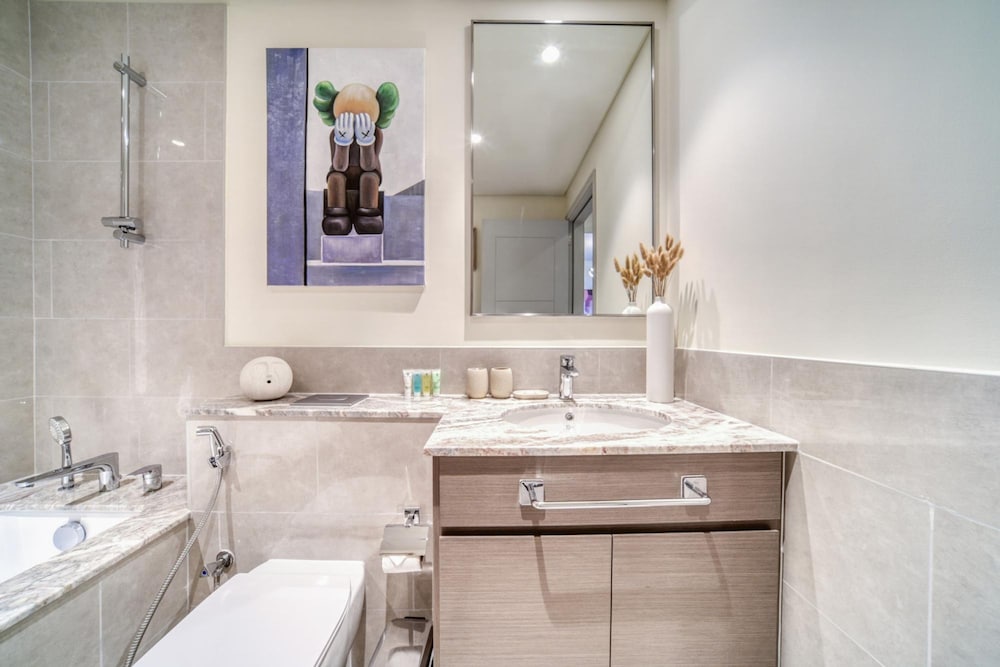 City Living at Its Best Near Burj Khalifa