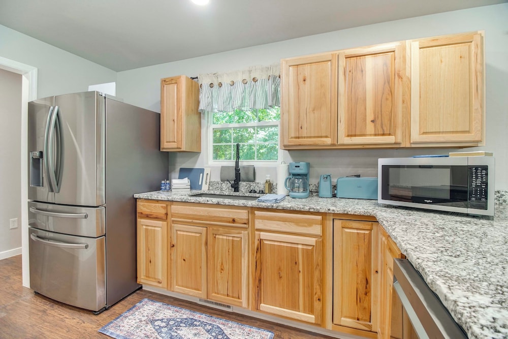 Walk to Marina & Lake: Family Retreat in Afton!