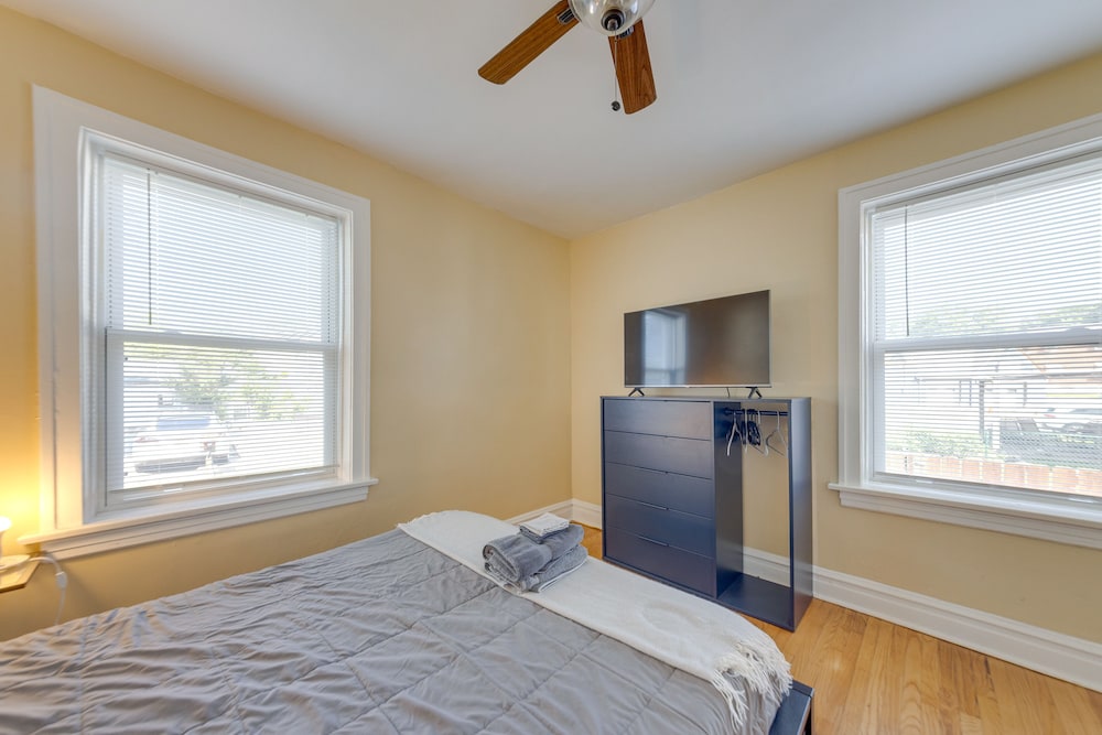 St Louis Vacations - Inviting St Louis Apartment - Great Location! - Property Image 25