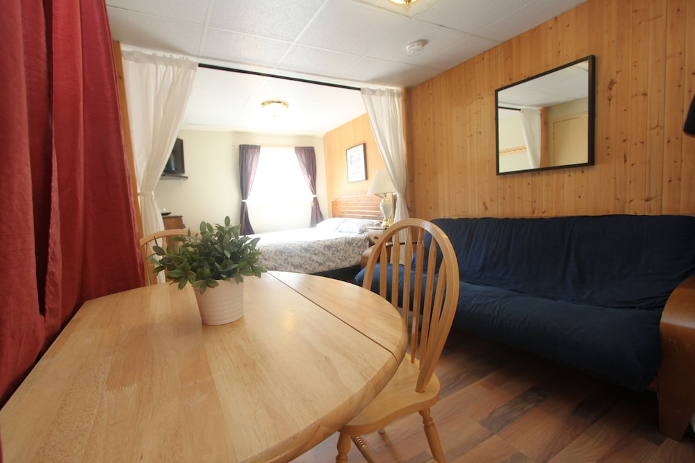 Riverfront Cottages