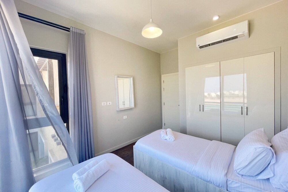 Xuru Stays I Poised & Pearly 3 BDR Villa @ Cyan El Gouna