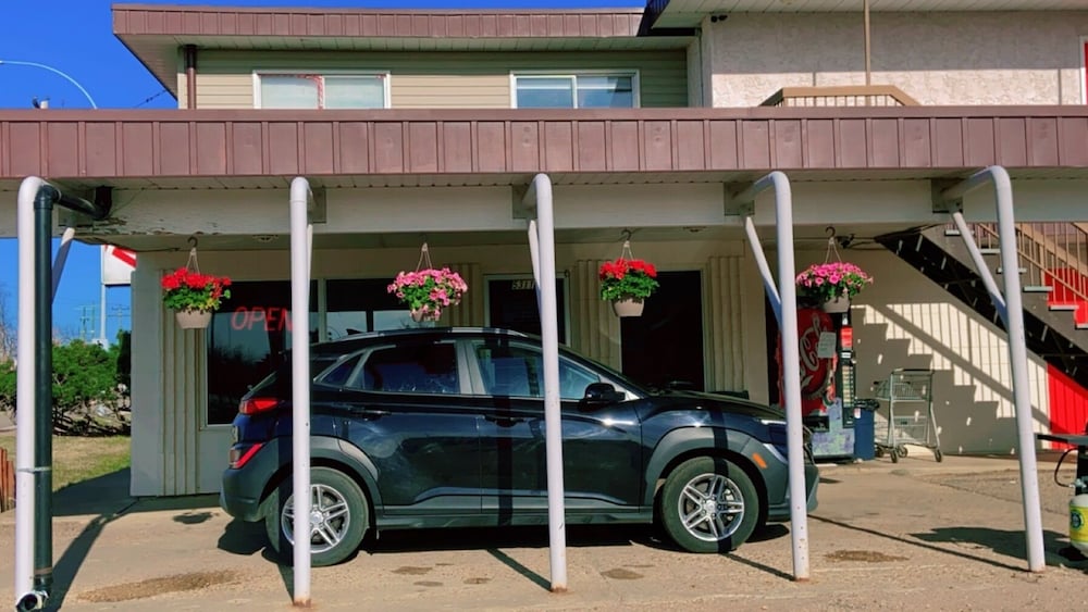 Red Rest Motel