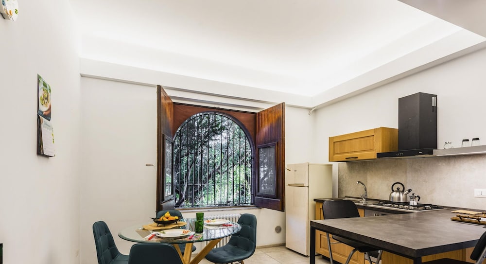 Euphorbia Apartment 2 in Catania by Wonderful Italy