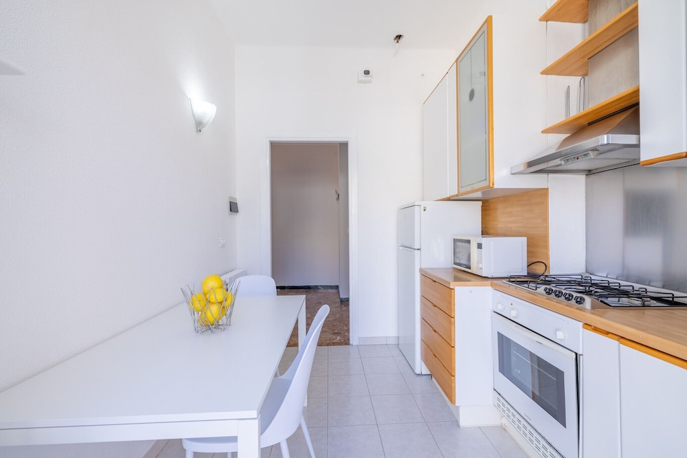 Sea View Central Apartment by Wonderful Italy