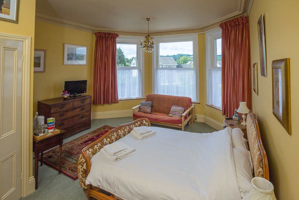 Clarendon view 2