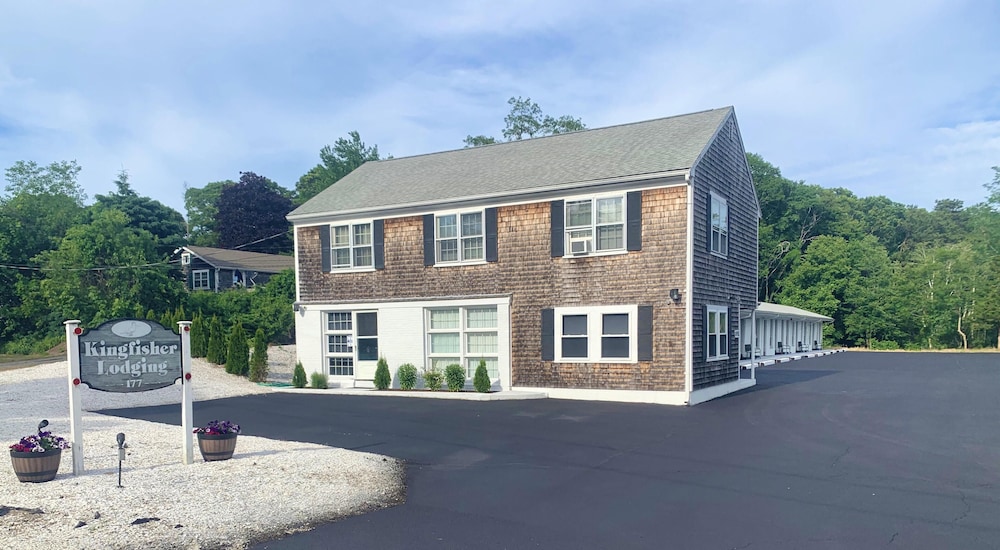 Provincetown Vacations - Kingfisher Lodging - Property Image 1