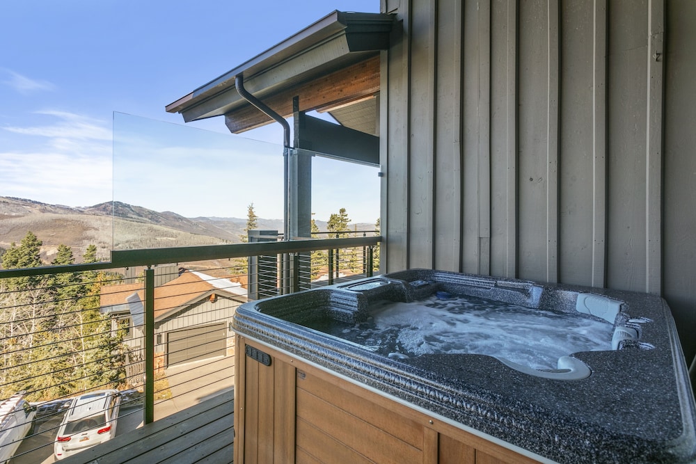 Stag Lodge At Deer Valley Resort - 4 Bed - Spa #37 4 Bedroom Condo