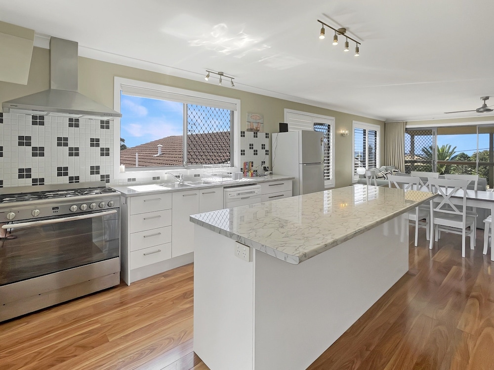 Coastal Upper-level Home With Pool Access