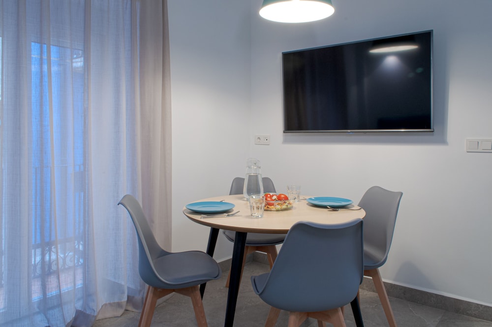 ABAL Apartments - Barrio