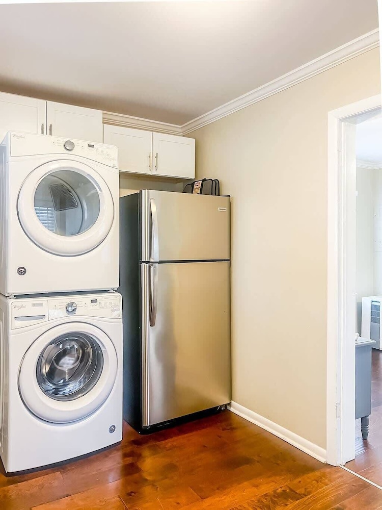 Schiffman Northeast Nook