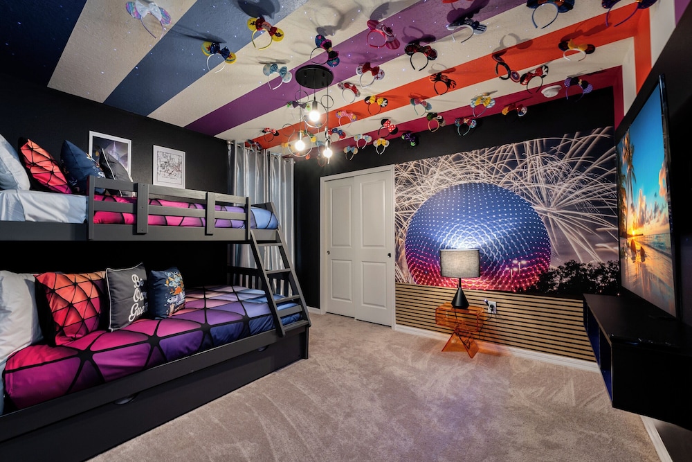 Dazzling New 7BR Villa  Disney Theme Rms